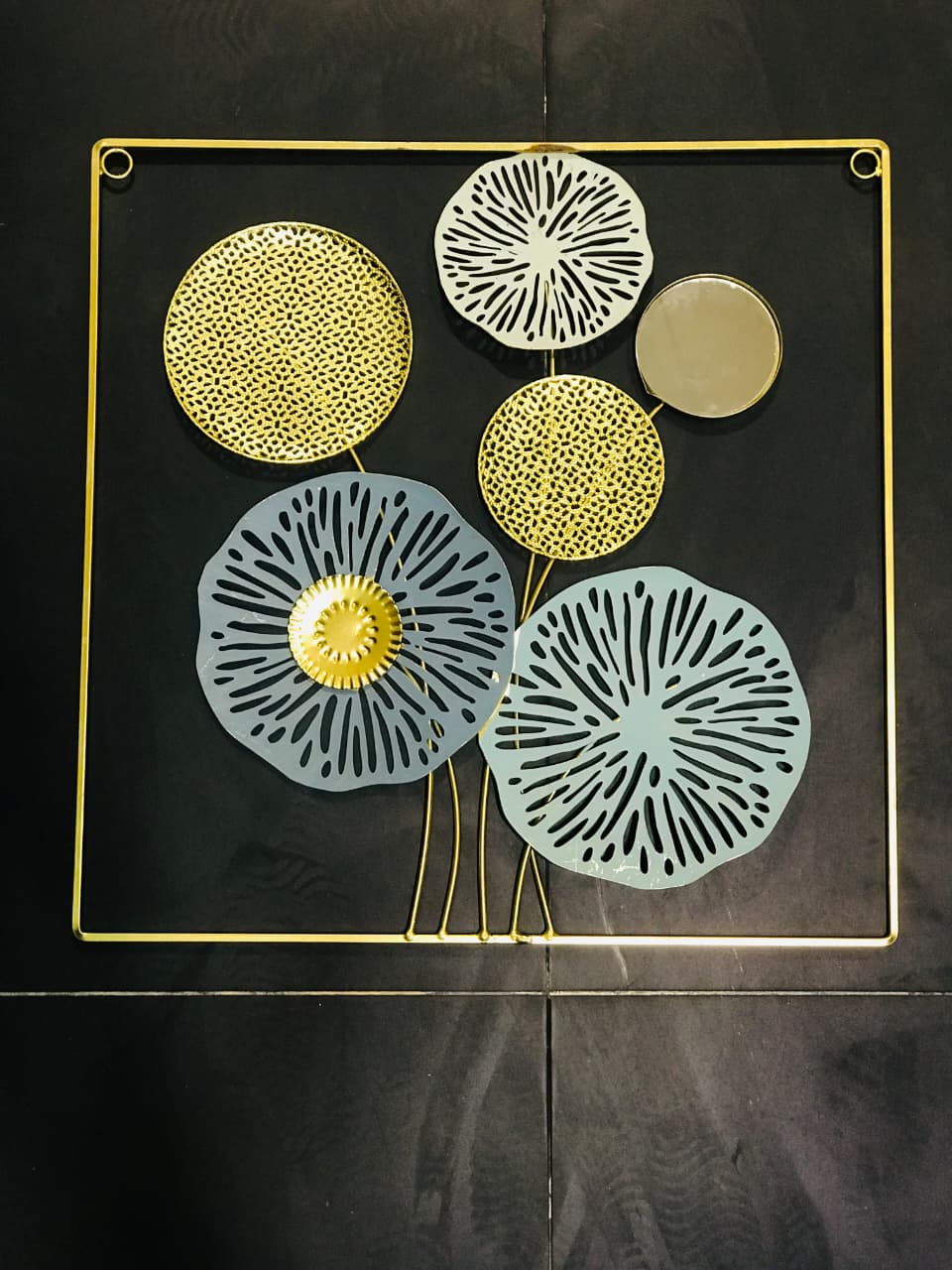 Square Metal Flower Frame-Imported Metal Wall Decoration