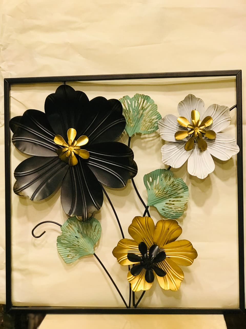Square Metal Flower Frame-Imported Metal Wall Decoration